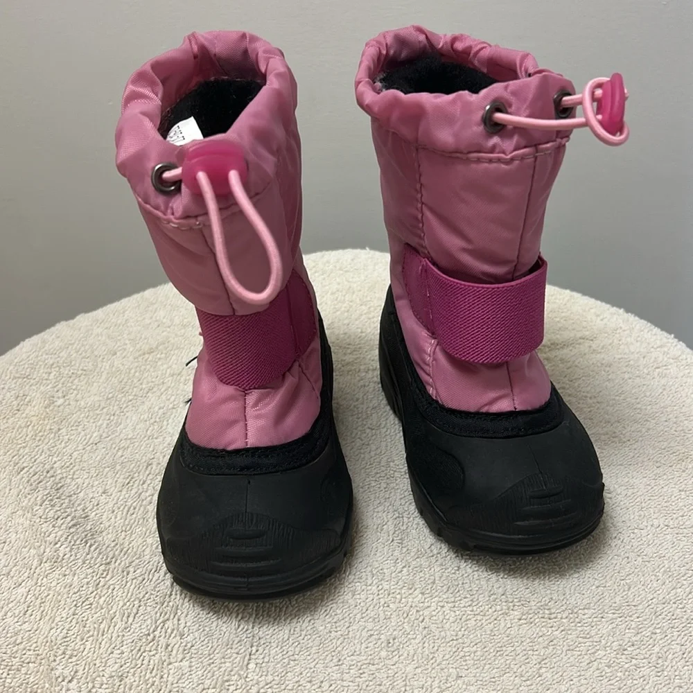 Kamik kids Insulted slip in Winter Snow Rain Boots girls Size 5 pink black